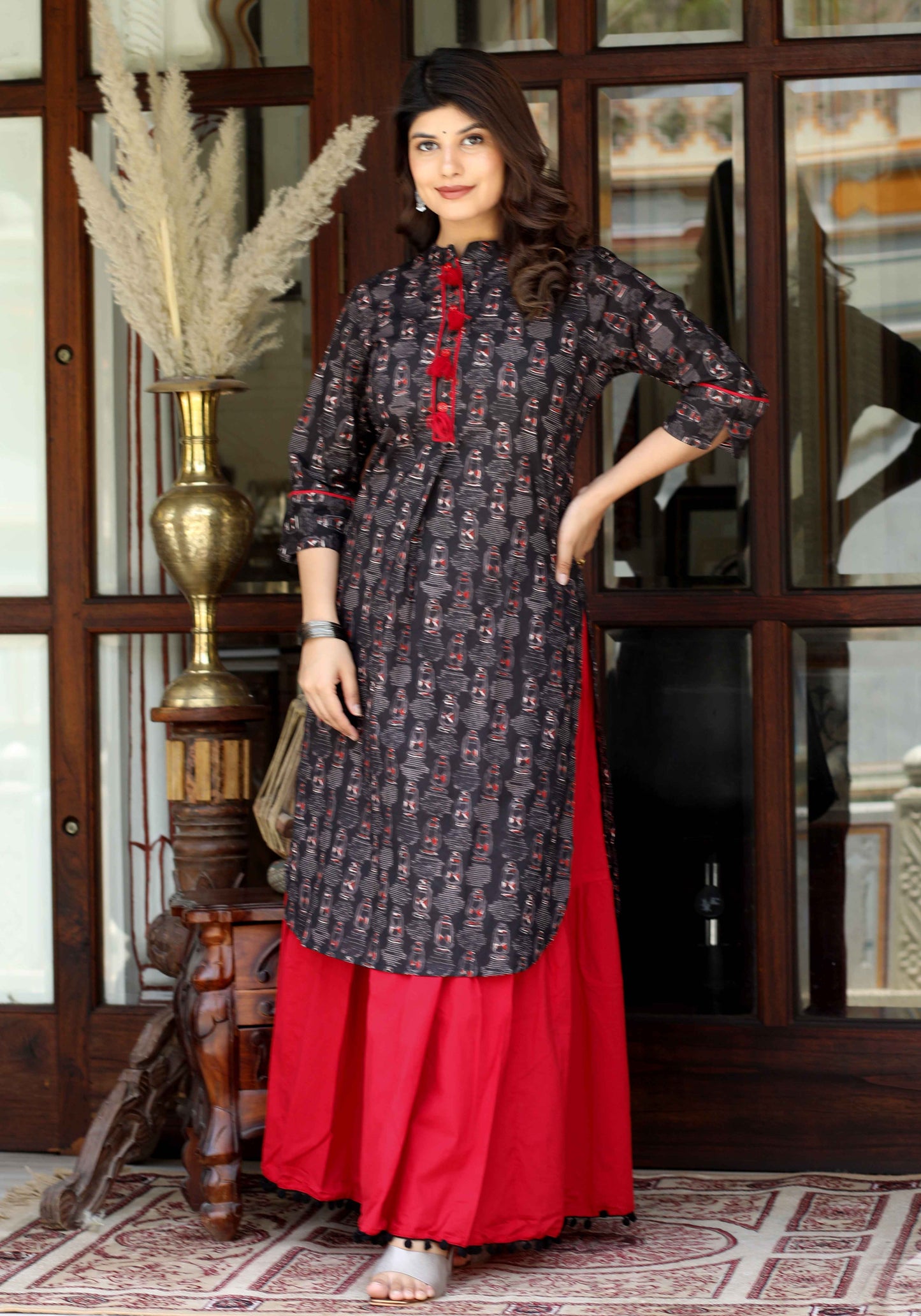 Women's Black Printed Pure Cotton Kurta With Skirt - Miravan