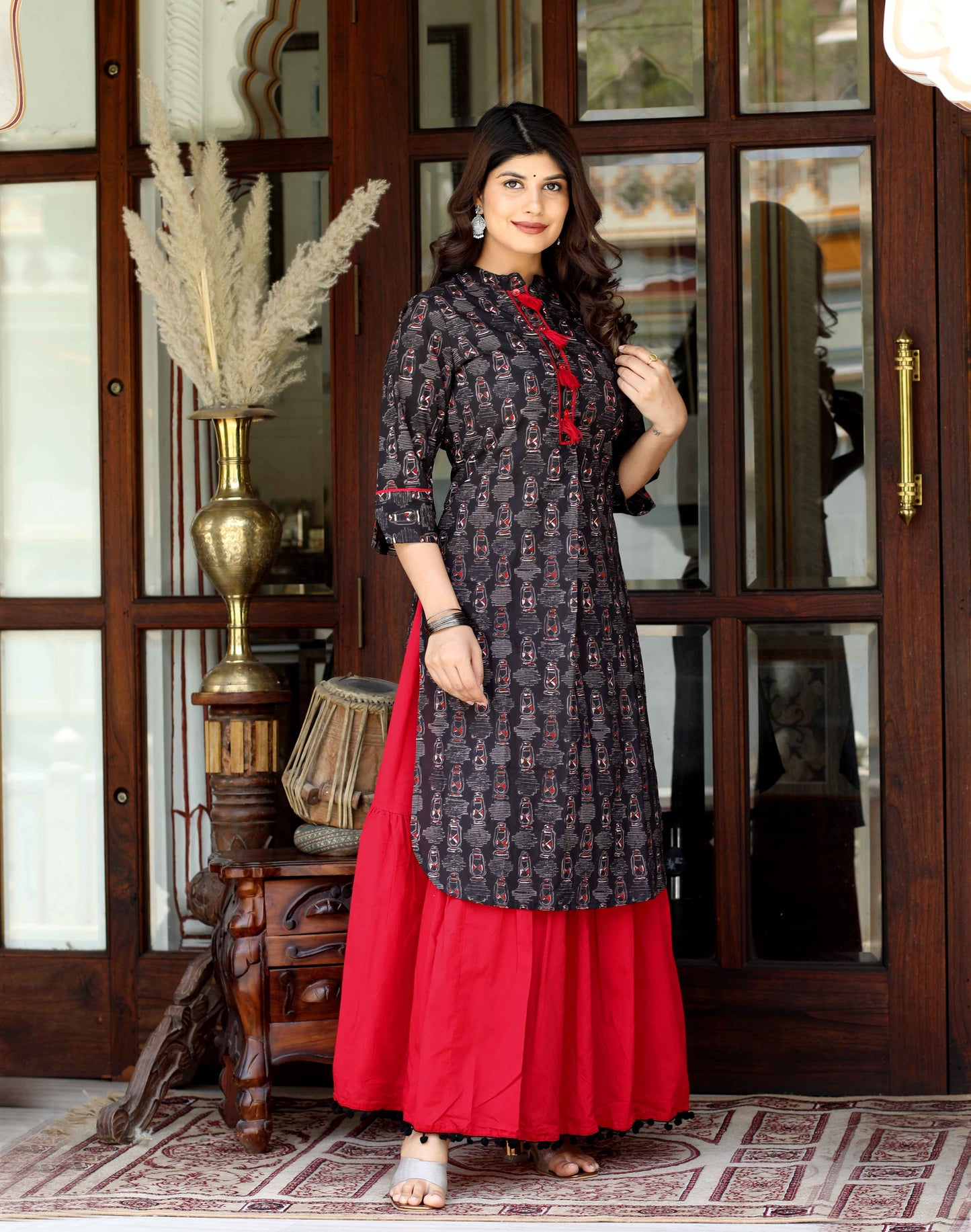 Women's Black Printed Pure Cotton Kurta With Skirt - Miravan