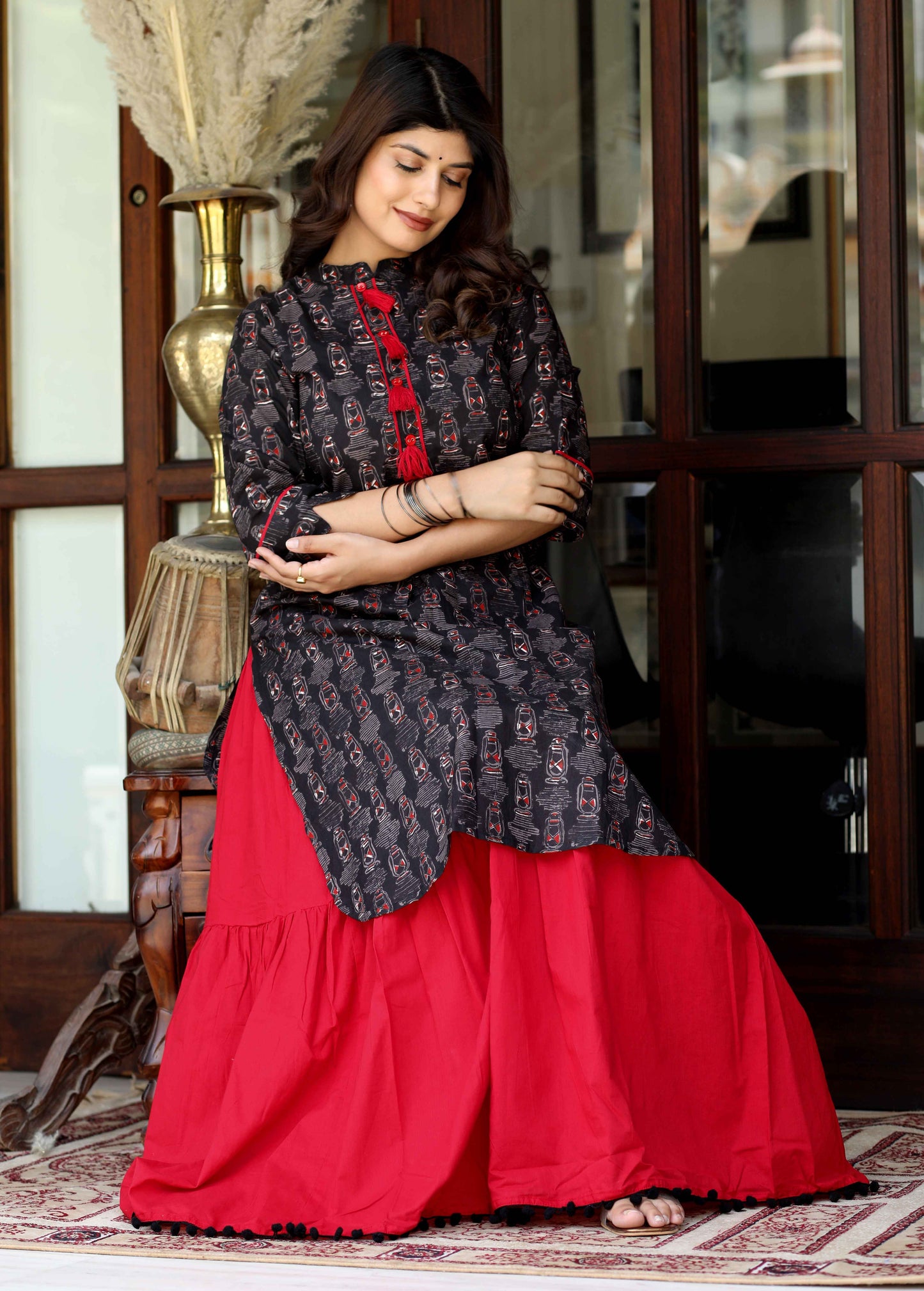 Women's Black Printed Pure Cotton Kurta With Skirt - Miravan