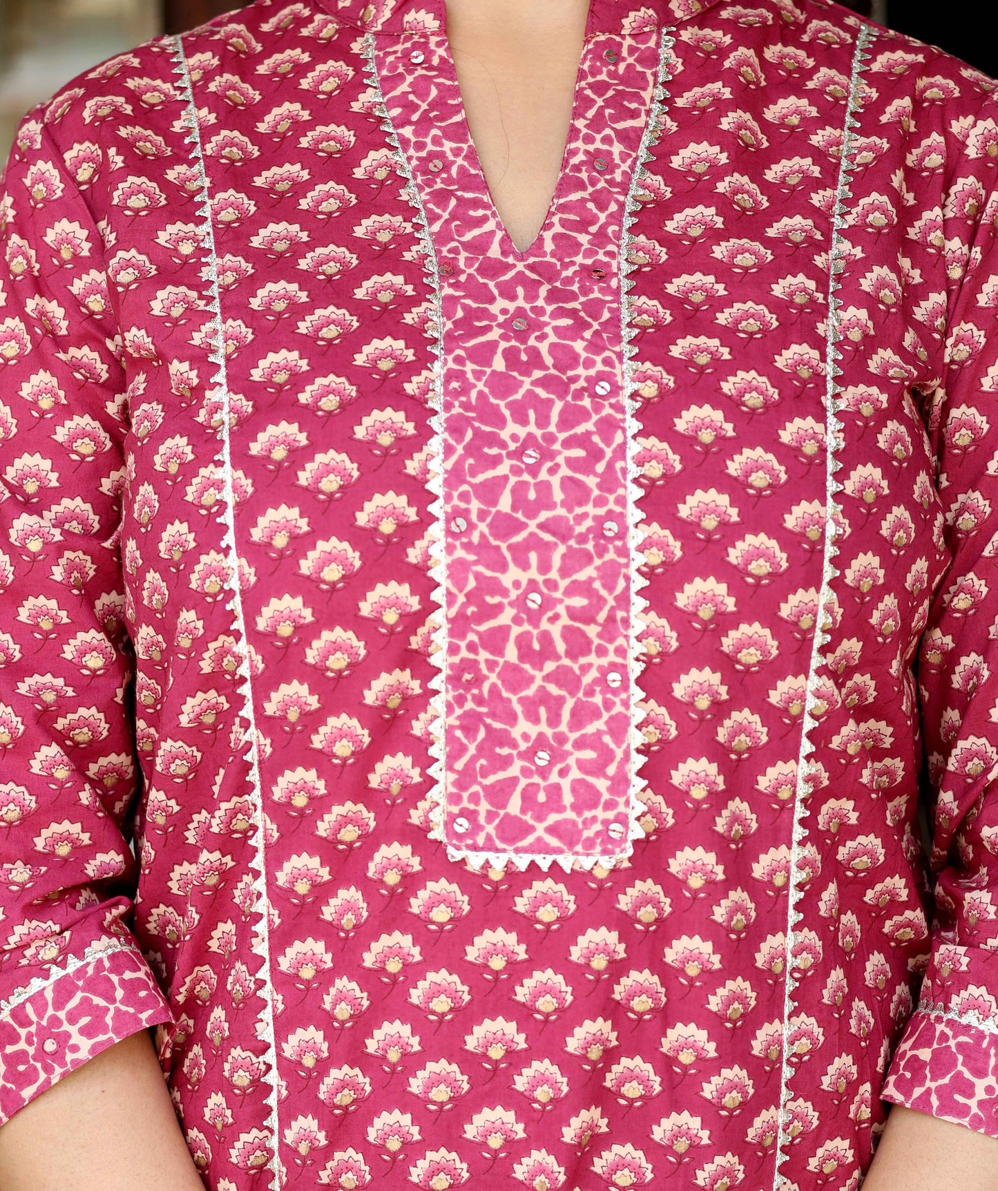 Women's Pink Floral Printed Cotton Kurta With Palazzo - Miravan