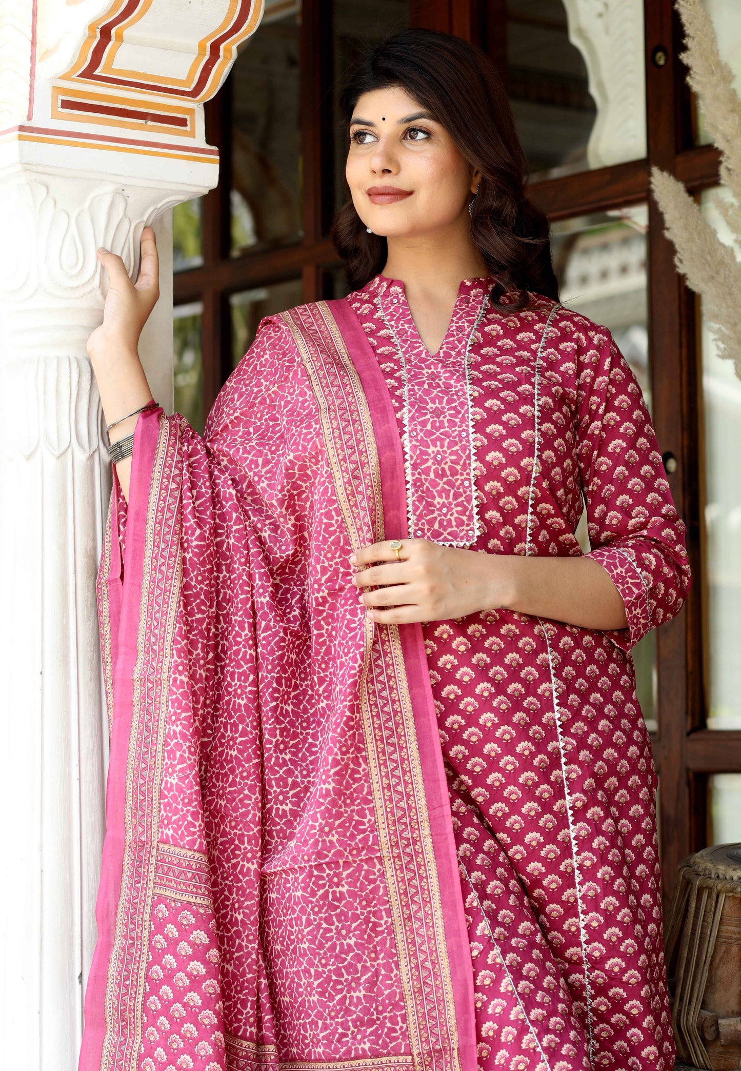 Women's Pink Straight Floral Printed Kurta & Palazzo With Dupatta Set -Miravan