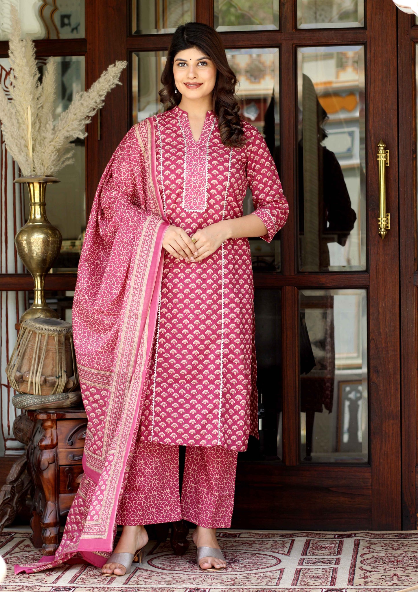 Women's Pink Straight Floral Printed Kurta & Palazzo With Dupatta Set -Miravan