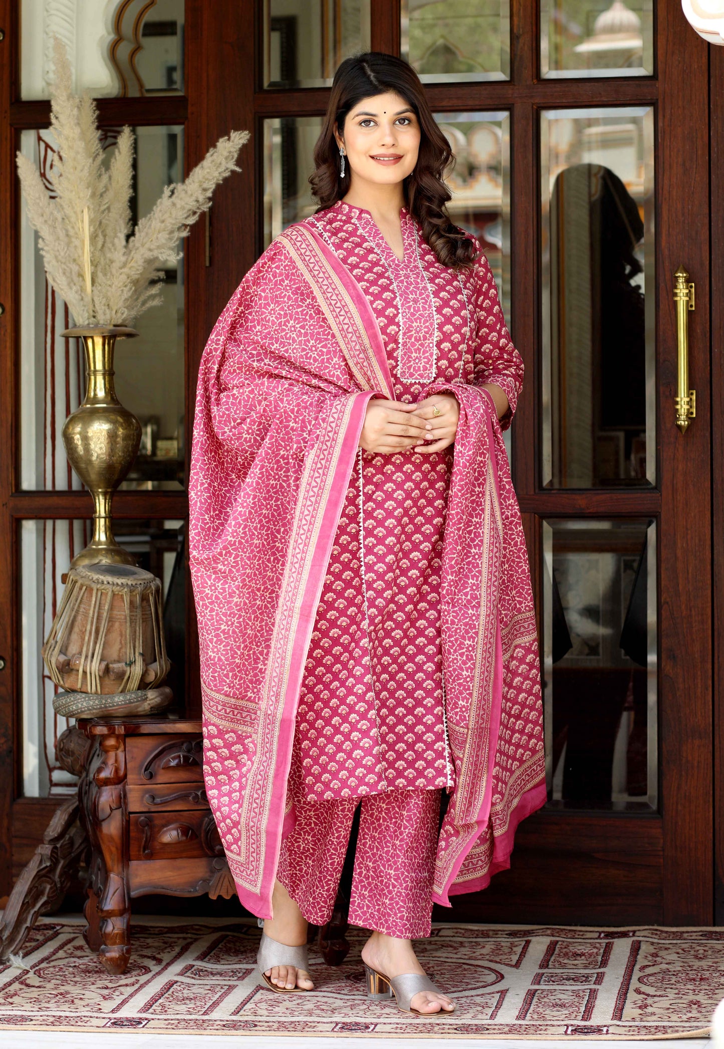 Women's Pink Straight Floral Printed Kurta & Palazzo With Dupatta Set -Miravan