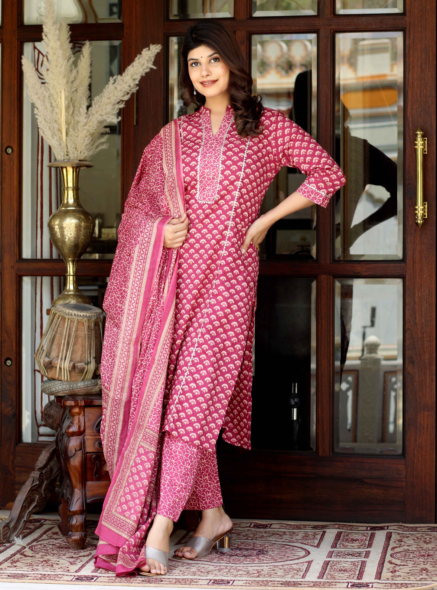 Women's Pink Straight Floral Printed Kurta & Palazzo With Dupatta Set -Miravan