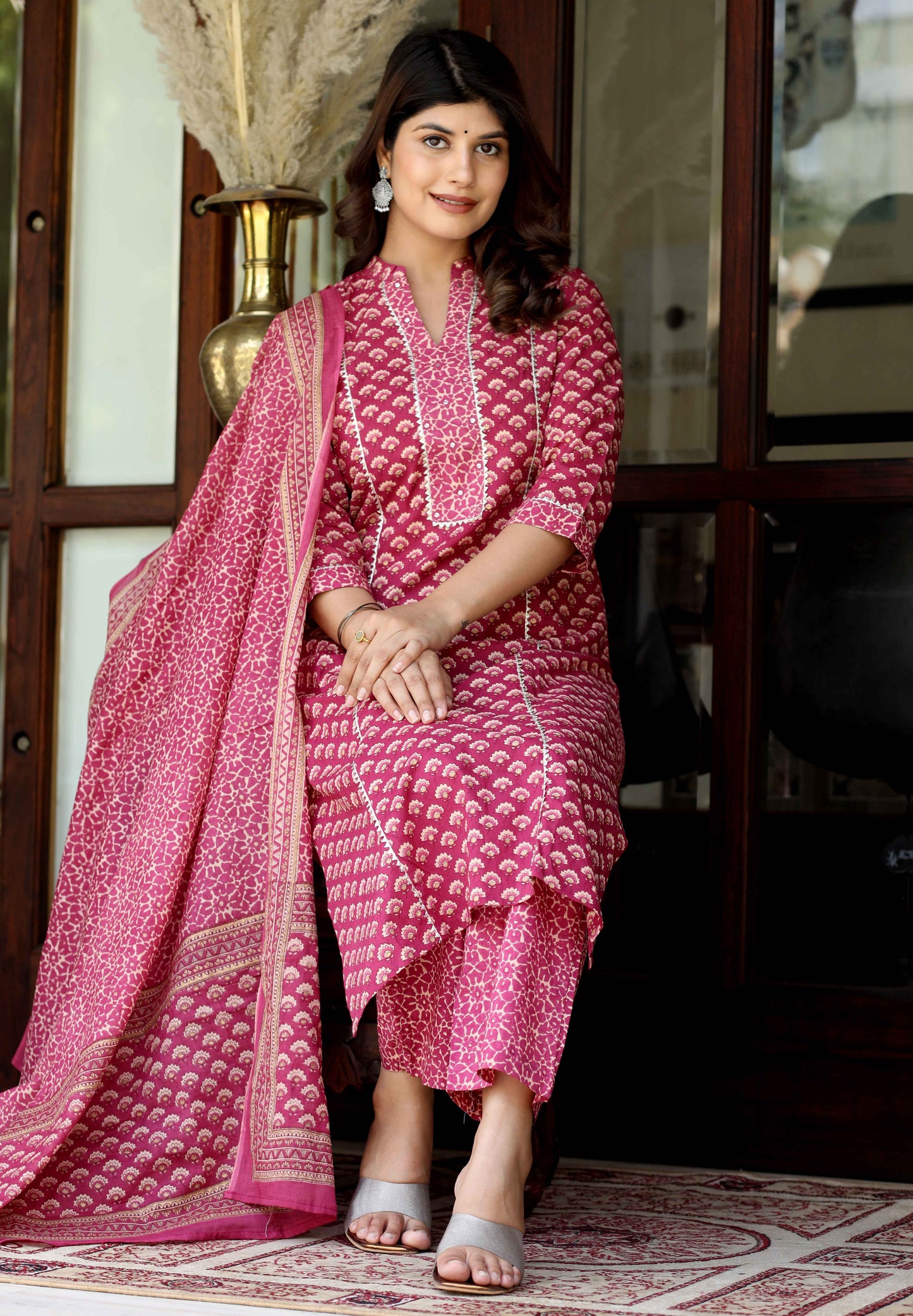 Women's Pink Straight Floral Printed Kurta & Palazzo With Dupatta Set -Miravan