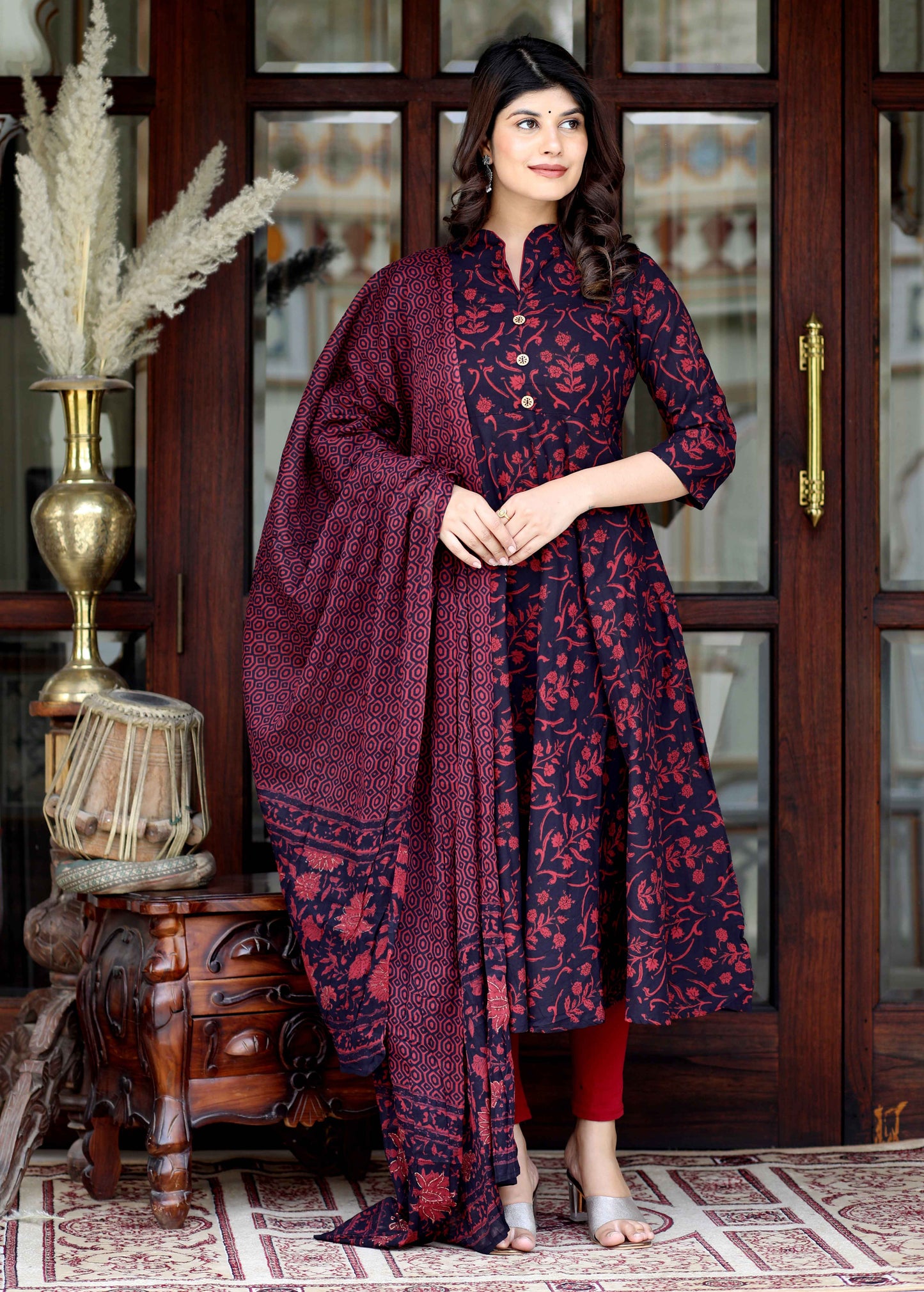 Women's Maroon Pure Floral Printed Anarkali Kurta With Gold Print Dupatta - Miravan