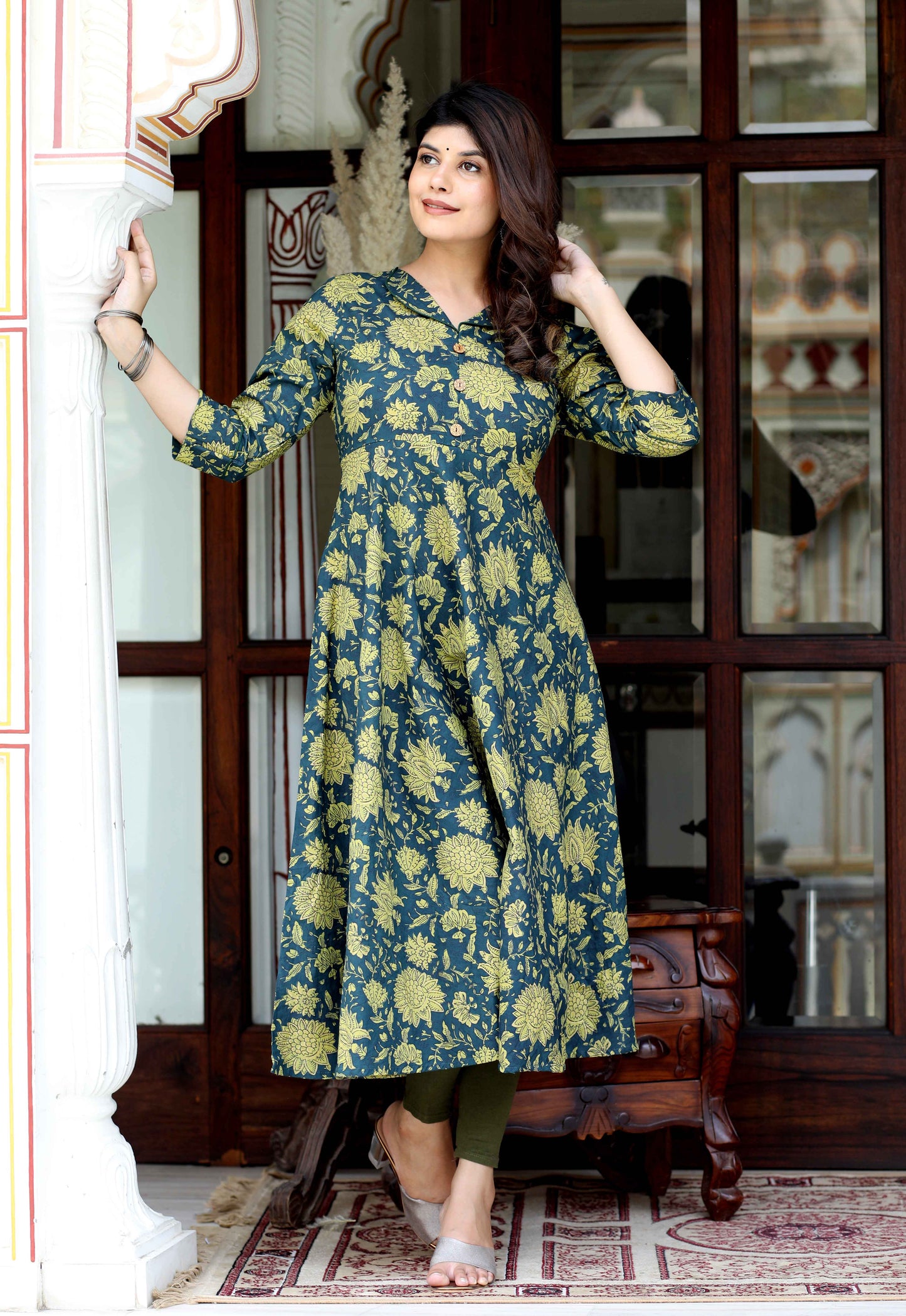 Women's Green Pure Cotton Floral Printed Anarkali Kurta - Miravan