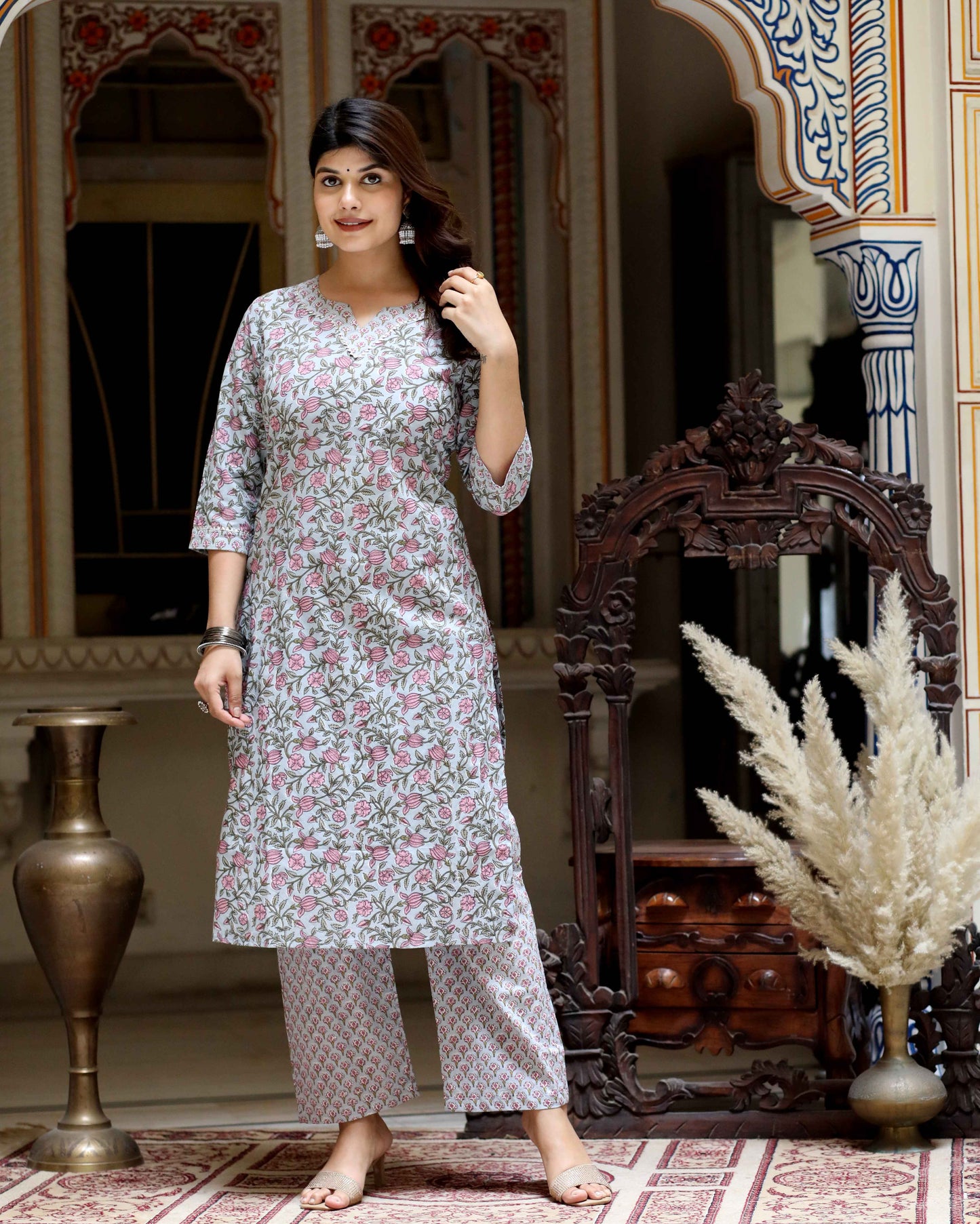 Women's Blue Cotton Floral Printed Straight Kurta Palazzo - Miravan