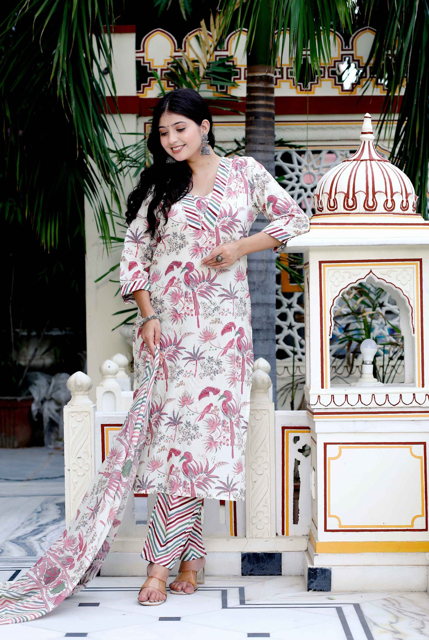 Women's Cotton Light Pink Scenic Birds And Leaf Straight Pakistani Style Suit Set - Miravan