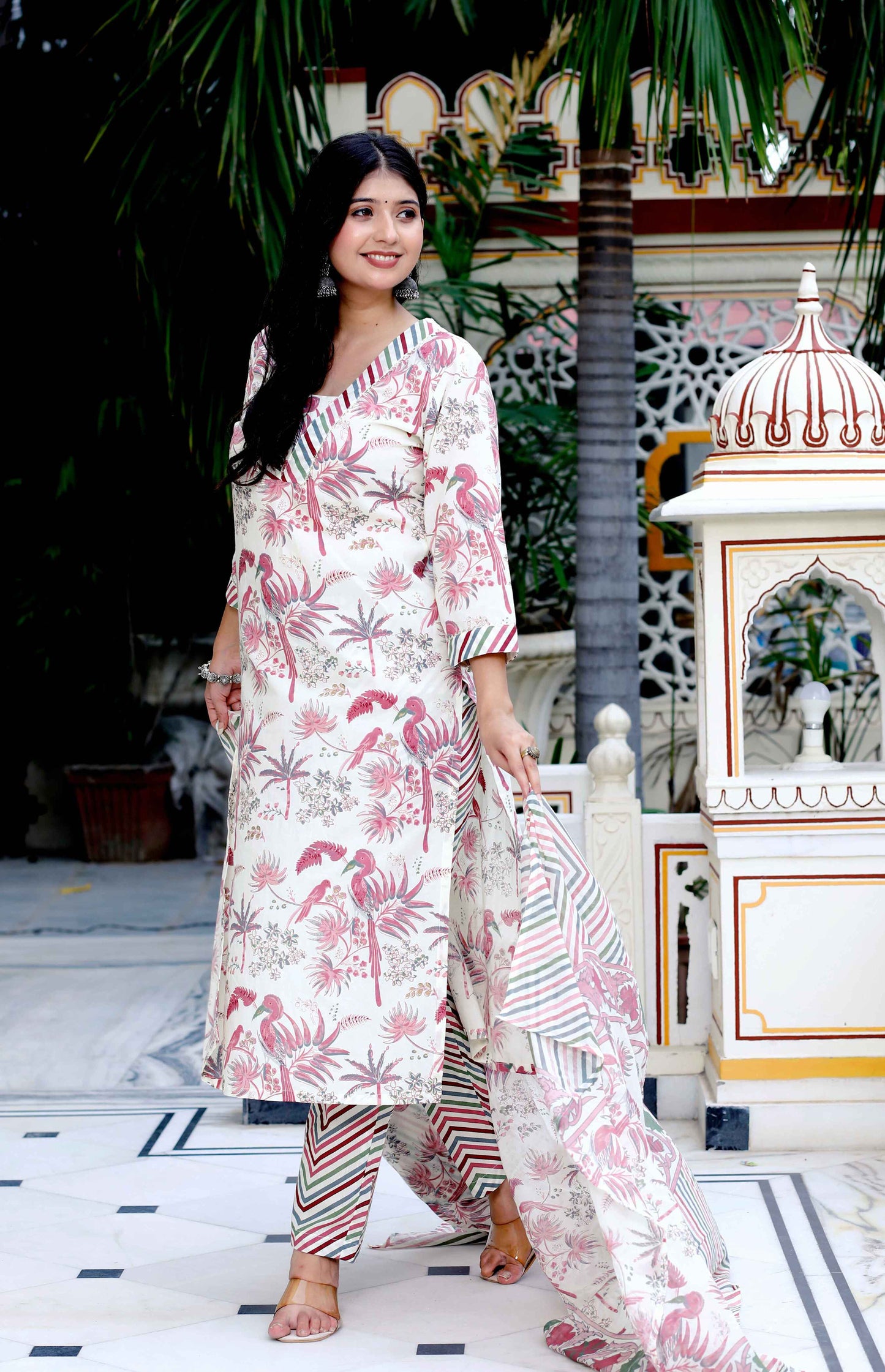 Women's Cotton Light Pink Scenic Birds And Leaf Straight Pakistani Style Suit Set - Miravan
