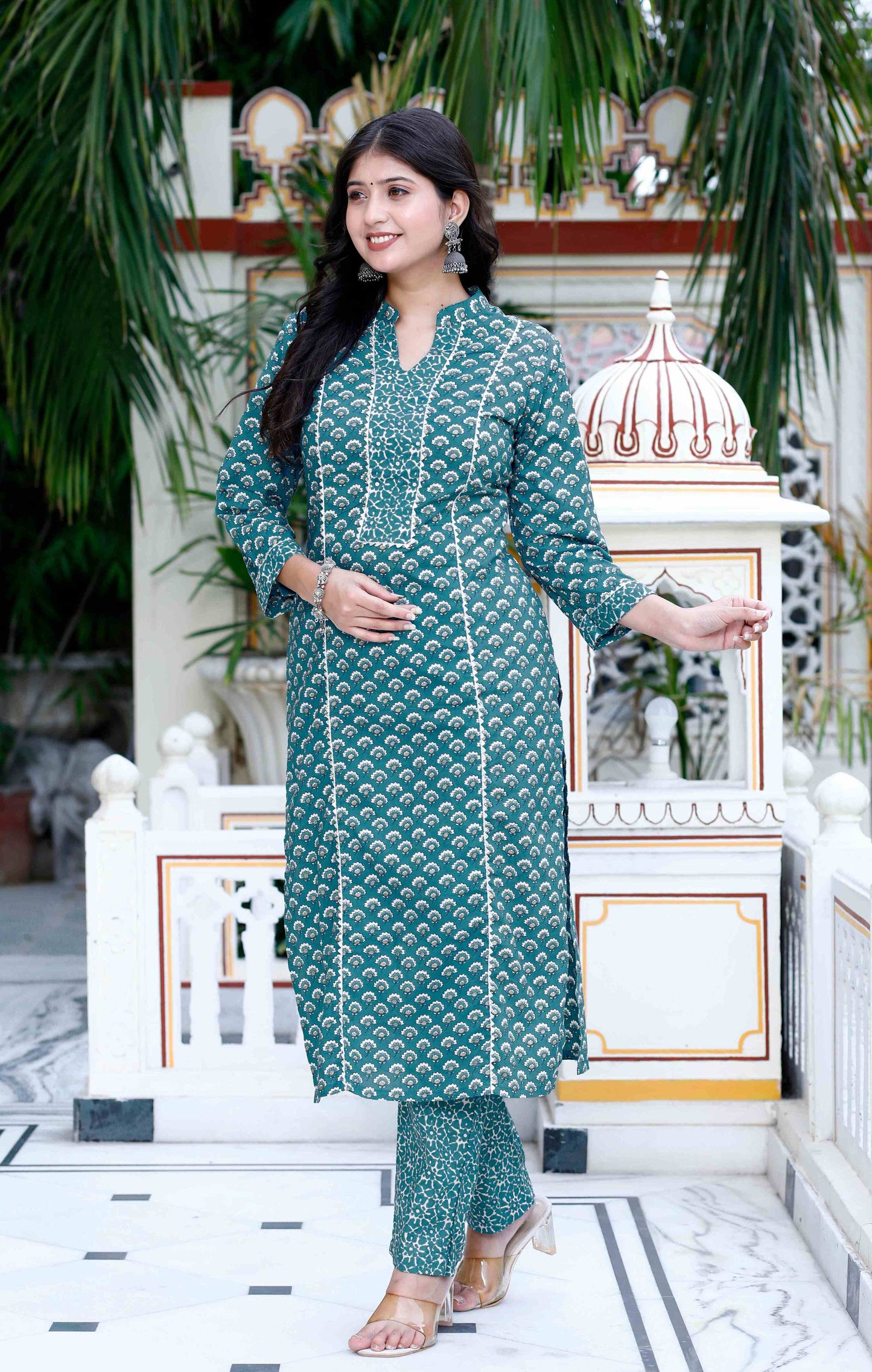 Women's Cotton Blue Floral Printed Straight Kurta And Palazzo - Miravan