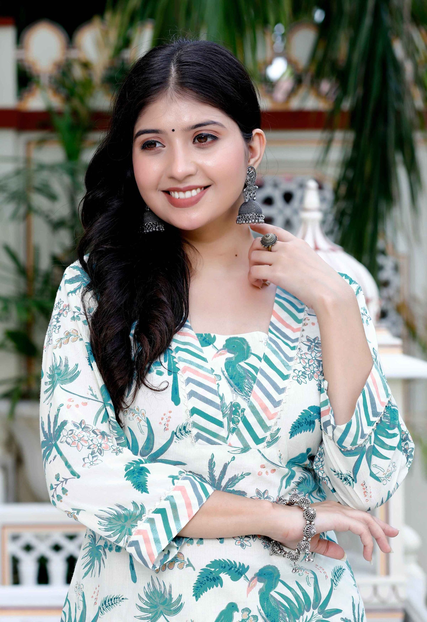 Women's Light Green Scenic Birds And Leaf Straight Pakistani Style Kurta And Palazzo - Miravan