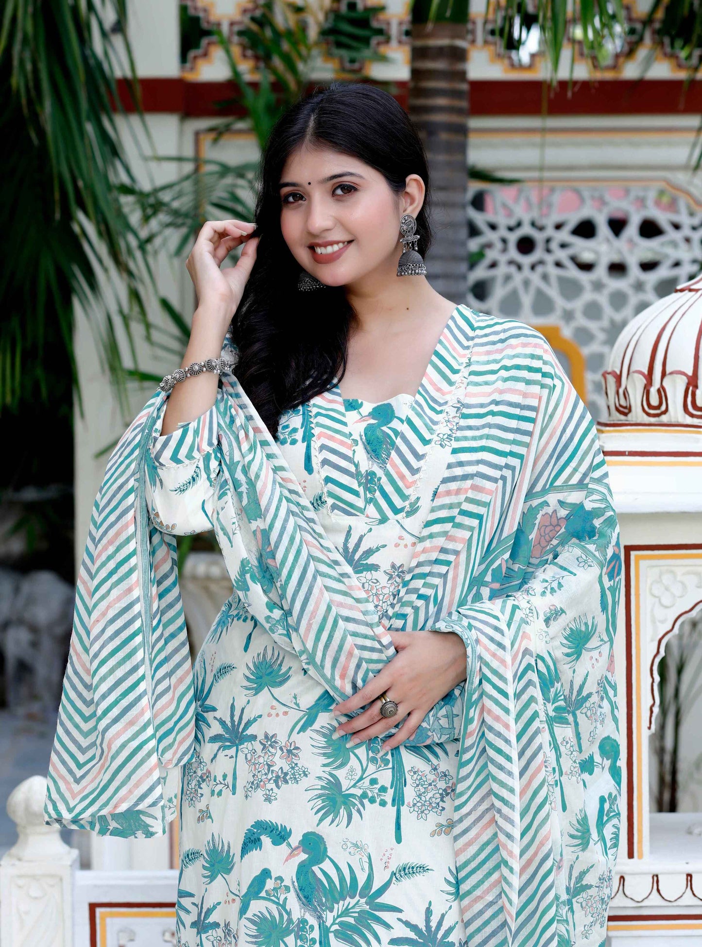 Women's Light Green Scenic Birds And Leaf Straight Pakistani Style Suit Set - Miravan