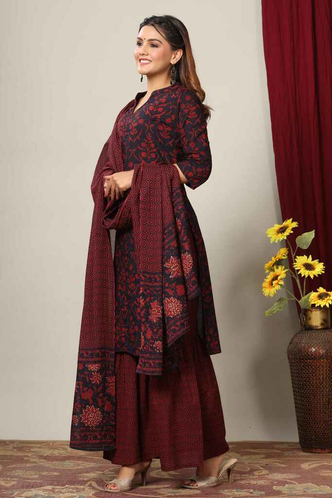 Color_Maroon