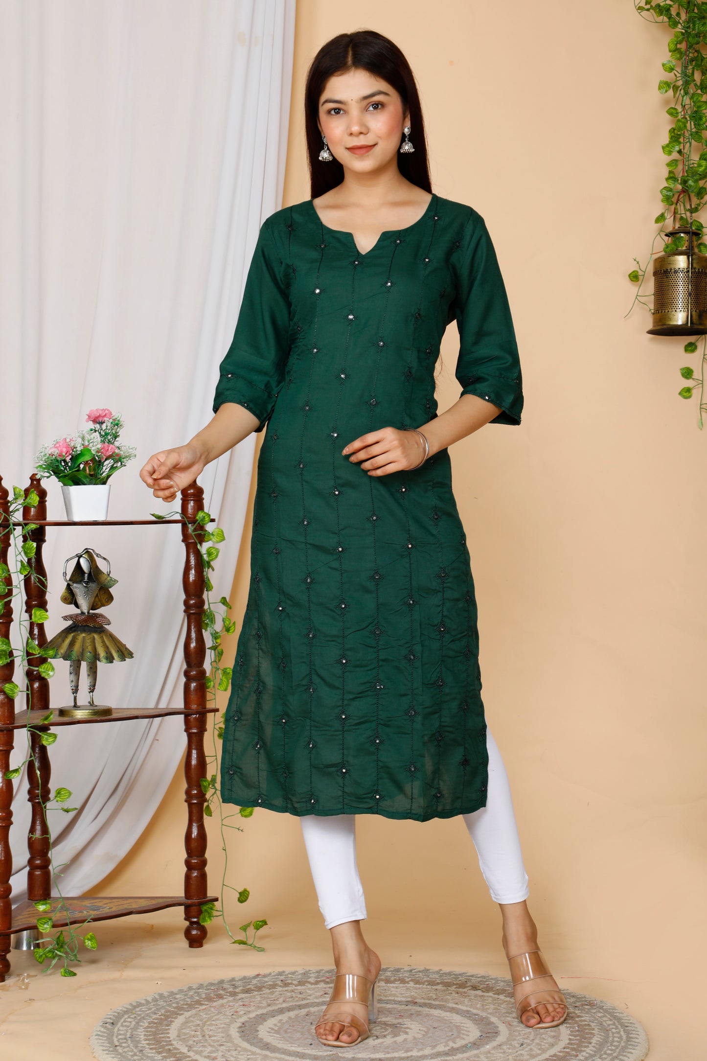 Miravan Womens Green Embroidered Straight Kurti