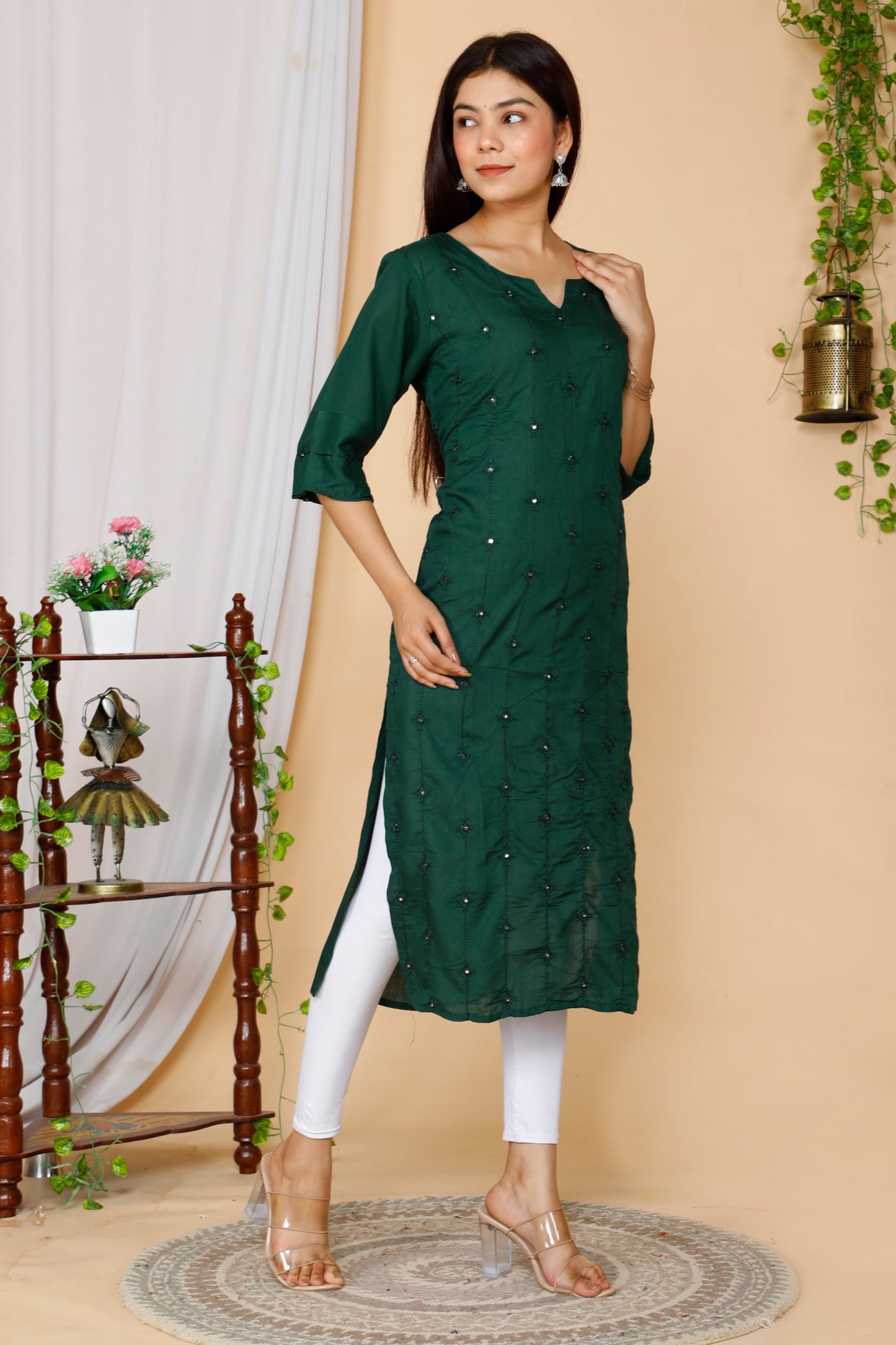 Miravan Womens Green Embroidered Straight Kurti