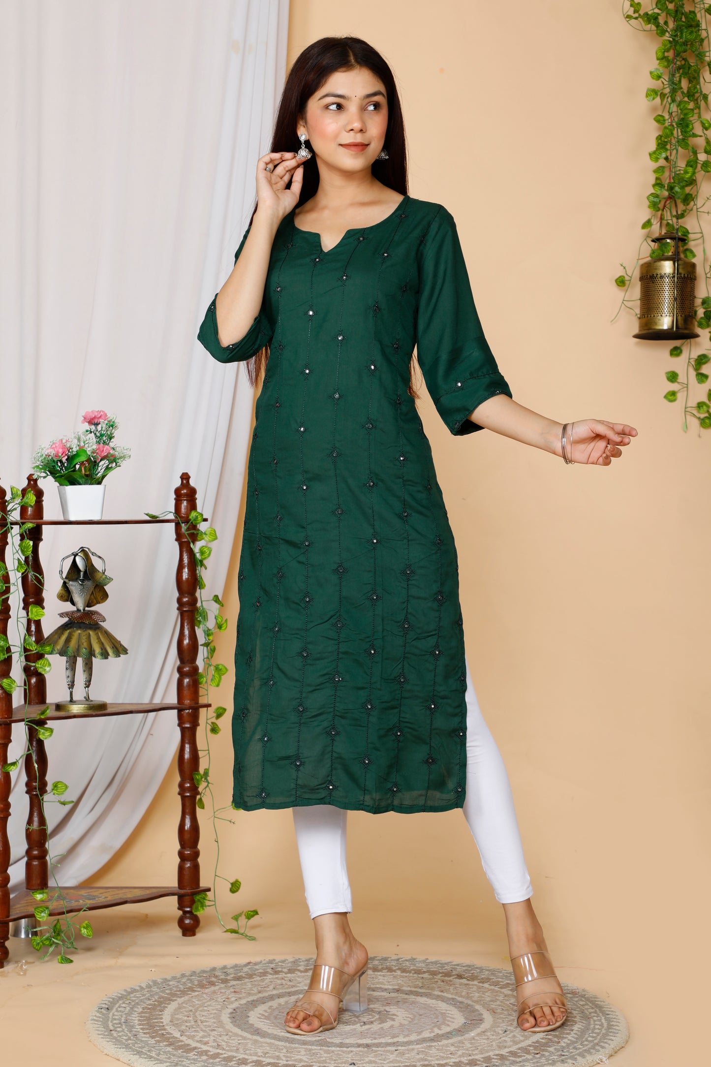Miravan Womens Green Embroidered Straight Kurti