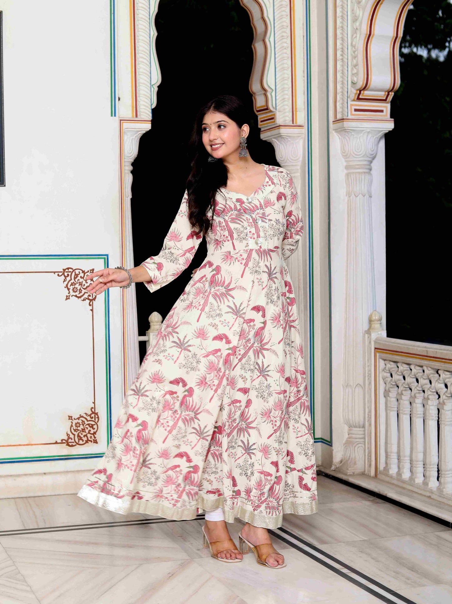 Women's Light Pink Cotton Gotapatti Birds And Leaf Floral Printed Anarkali Kurta - Miravan