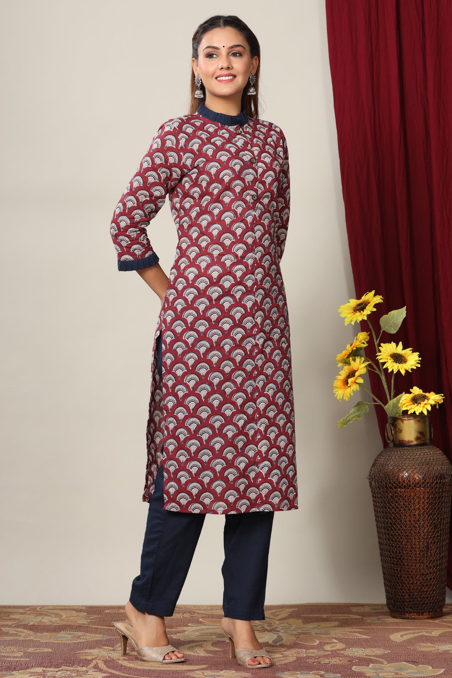 Miravan Womens Maroon & Navy Blue Printed Pure Cotton Kurti