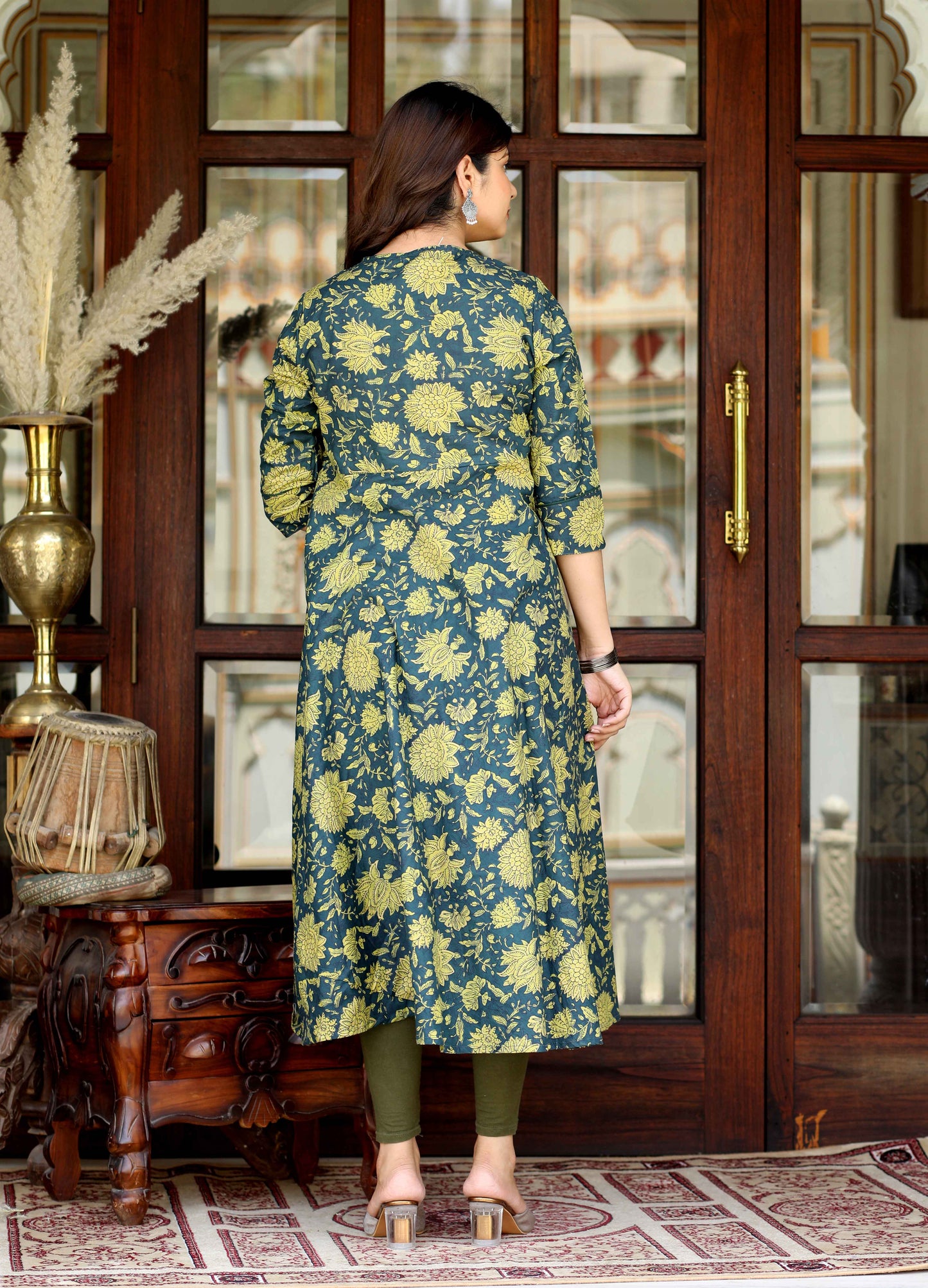 Women's Green Pure Cotton Floral Printed Anarkali Kurta - Miravan