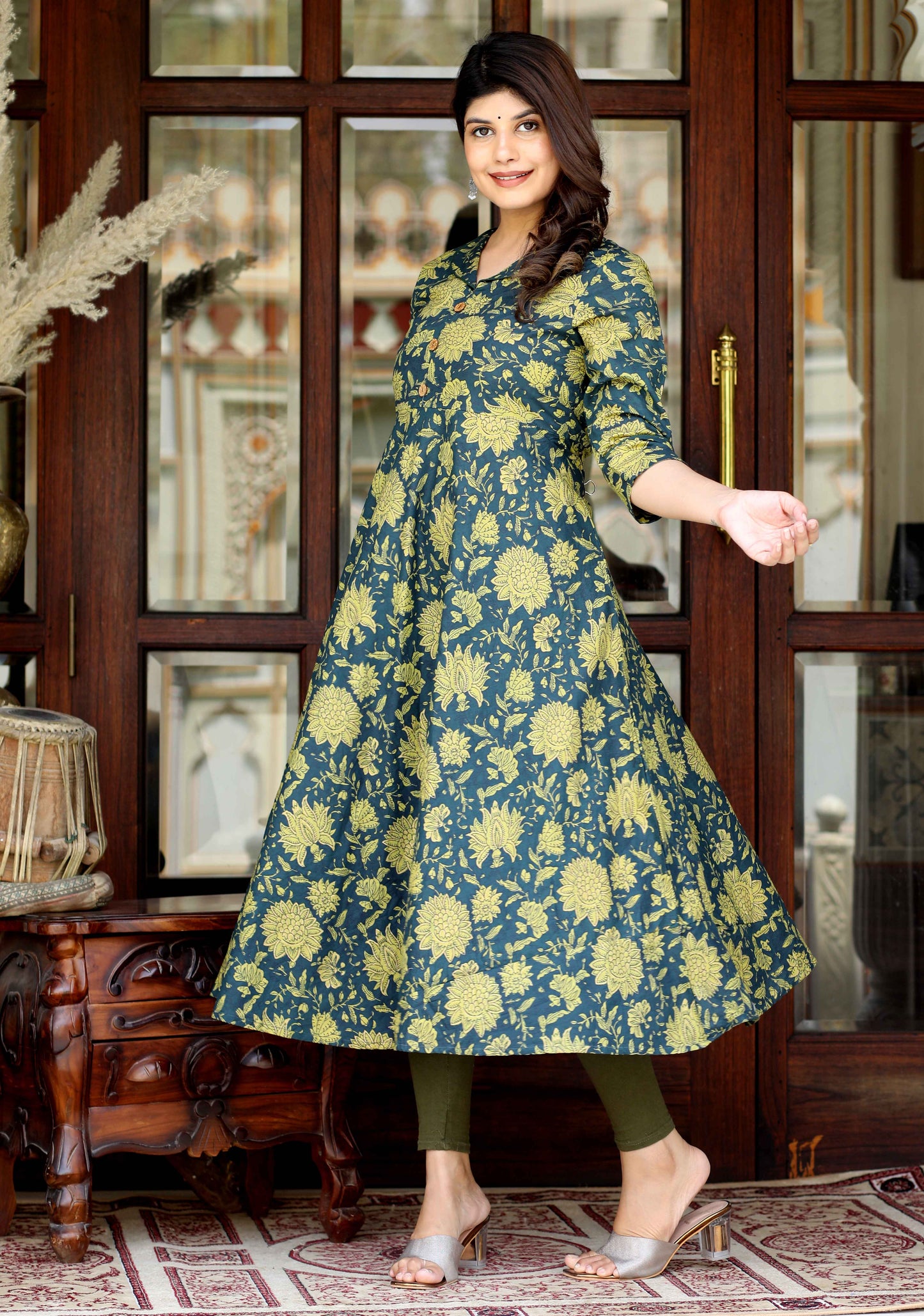 Women's Green Pure Cotton Floral Printed Anarkali Kurta - Miravan