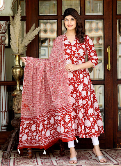 Women's Red Cotton Floral Printed Anarkali Kurta With Dupatta - Miravan
