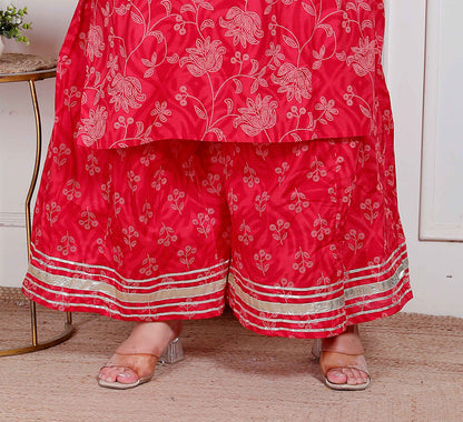 Miravan Plus Size Red Floral Print Embroidered cotton  Straight Kurta with Palazzo & Dupatta
