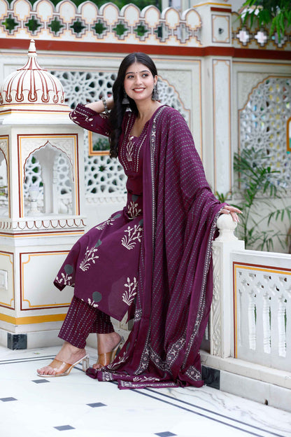 Women's Cotton Fabric Purple Kurta With Palazzo And Dupatta - Miravan