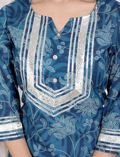 Miravan women's Cotton Floral Printed V-Neck Kurta with Flared Palazzo