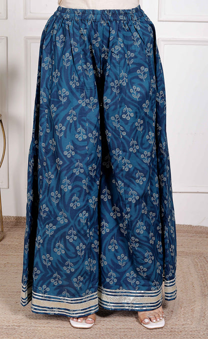 Miravan women's Cotton Floral Printed V-Neck Kurta with Flared Palazzo