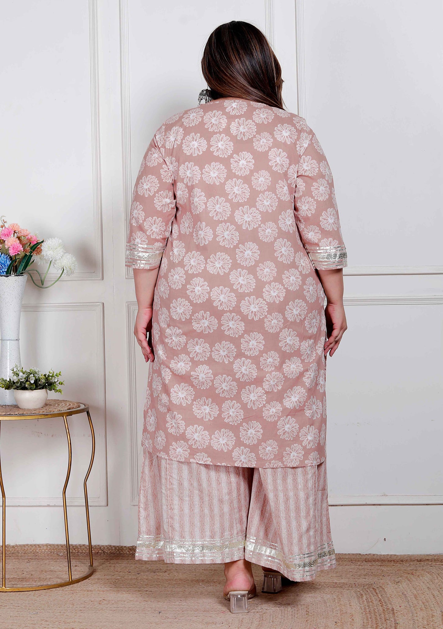 Miravan plus size Women Brown Floral Printed Straight Ethnic Kurta with Palazzo