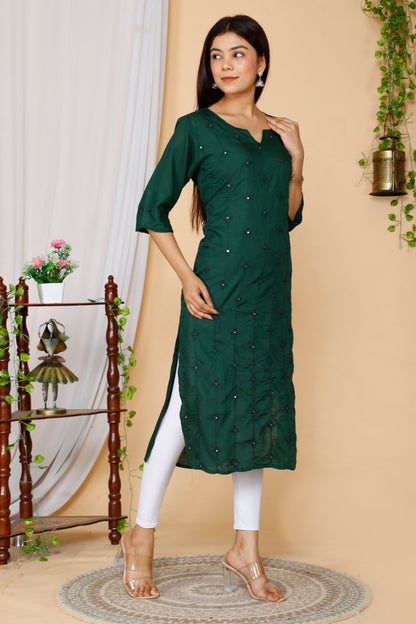 Miravan Womens Green Embroidered Straight Kurti