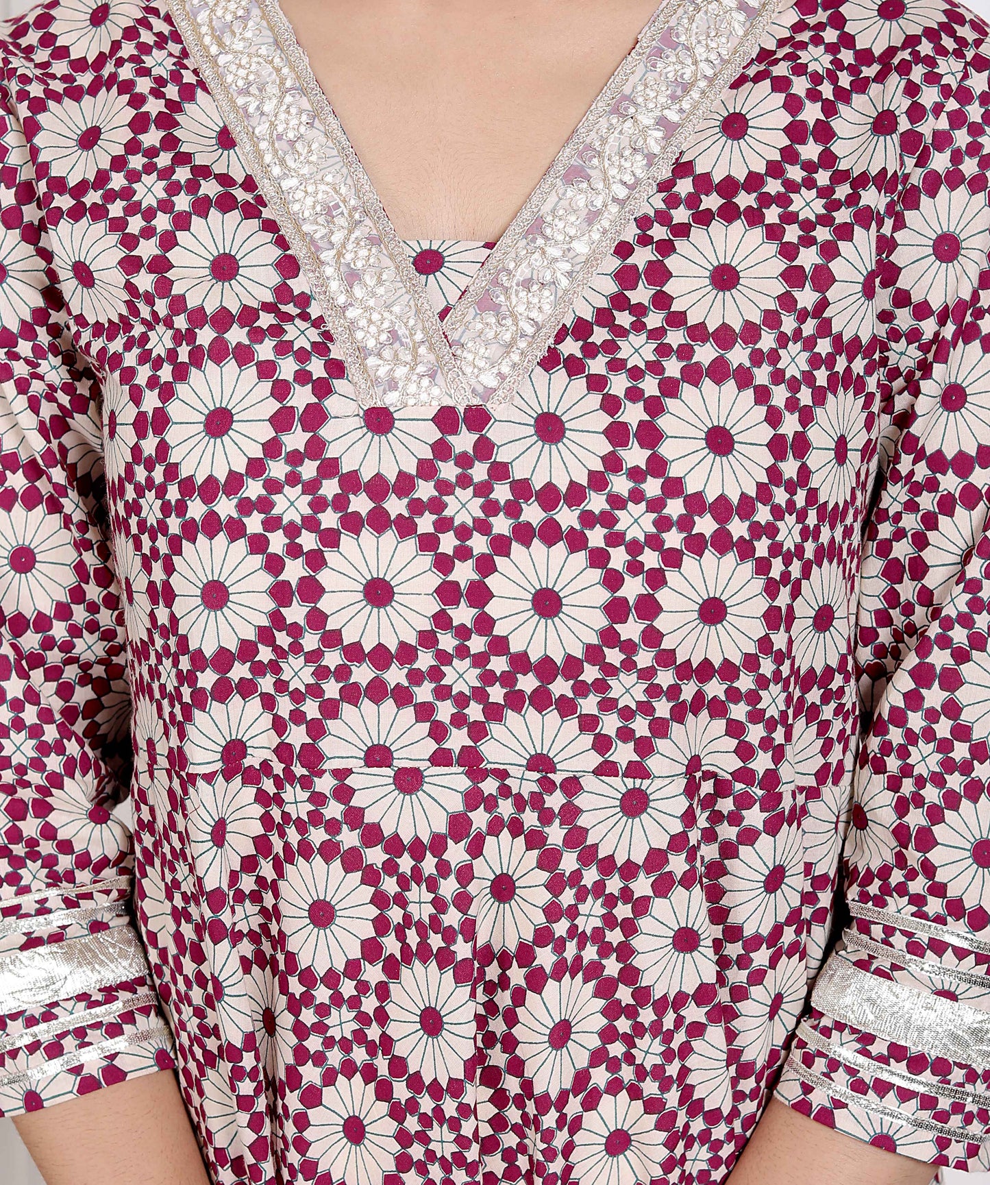 Miravan Women's Cream Embroidered Cotton Anarkali Kurta 