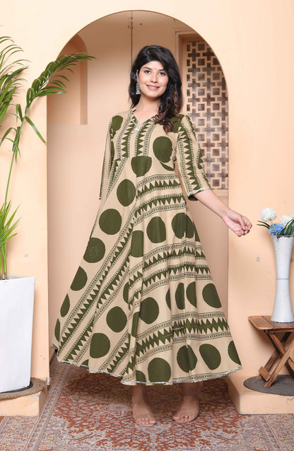 Miravan Womens Green Cotton Anarkali Kurta