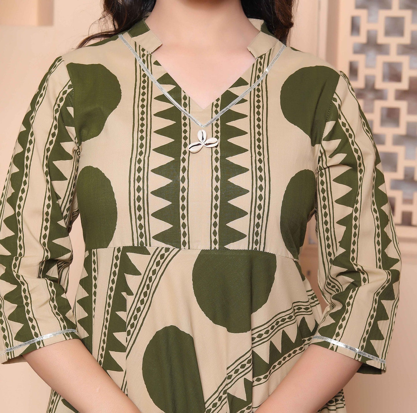 Miravan Womens Green Cotton Anarkali Kurta