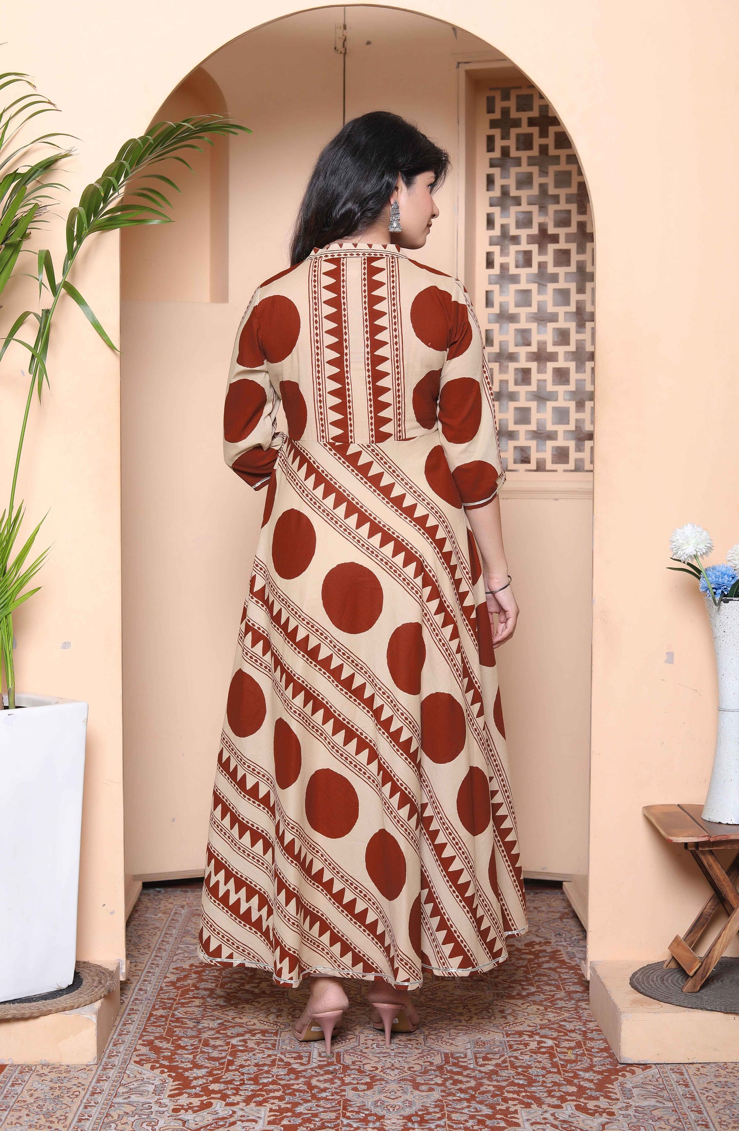 Miravan Womens Brown Printed Mandarin-neck Anarkali Kurta