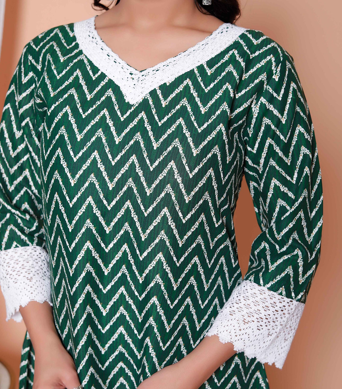 Miravan Womens Green Rayon Zigzag Print CO-ORD Set