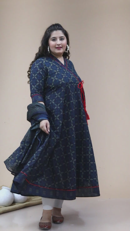 Women'S Plus Size Abstract Printed & Tasseles Angrakha Kurta With Blue Dupatta Set - Miravan